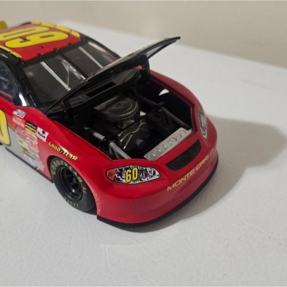 2003 Brian Vickers #60 HAAS Chevy 1/24 Team Caliber Diecast Car - Picture 5 of 8